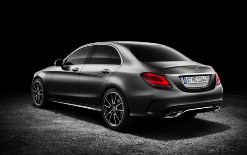 Mercedes-Benz Manufacturer Daimler to Collect Data Using Blockchain